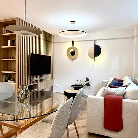 Flamingo - Luxury In Brama Portowa